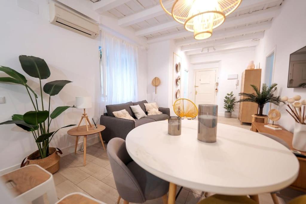 Apartamento A Estrenar En Calle Alcazares Seville Ngoại thất bức ảnh